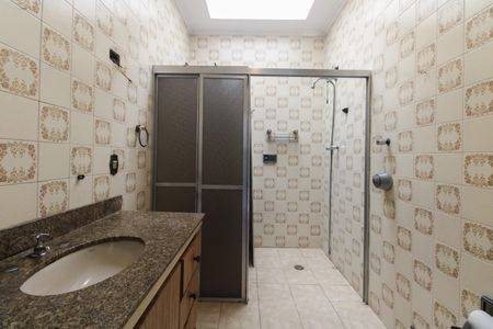 Casa para alugar com 300m², 4 quartos e 3 vagasBanheiro Suíte 1