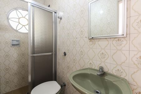Casa para alugar com 300m², 4 quartos e 3 vagasBanheiro Suíte 2 (Externa)