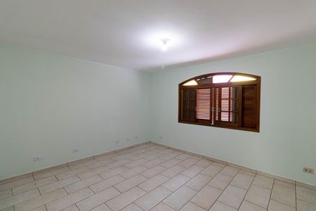 Casa para alugar com 250m², 4 quartos e 1 vaga Casa para alugar com 250m², 4 quartos e 1 vagaCasa 2 - Quarto
