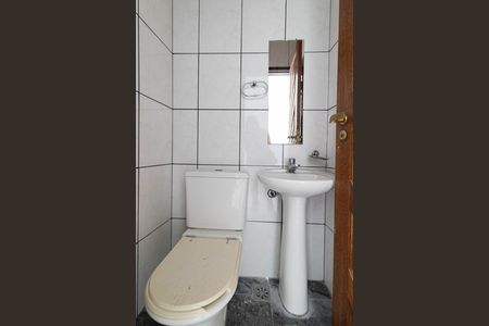 Casa para alugar com 250m², 4 quartos e 1 vaga Casa para alugar com 250m², 4 quartos e 1 vagaCasa 2 - Banheiro Suíte Externa