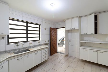 Casa para alugar com 250m², 4 quartos e 1 vaga Casa para alugar com 250m², 4 quartos e 1 vagaCasa 2 - Cozinha