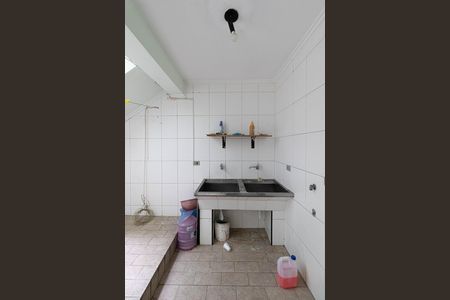 Casa para alugar com 250m², 4 quartos e 1 vaga Casa para alugar com 250m², 4 quartos e 1 vagaCasa 1 - Área de Serviço