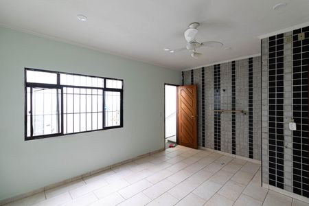 Casa para alugar com 250m², 4 quartos e 1 vaga Casa para alugar com 250m², 4 quartos e 1 vagaCasa 2 - Suíte Externa