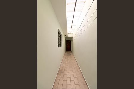 Casa para alugar com 250m², 4 quartos e 1 vaga Casa para alugar com 250m², 4 quartos e 1 vagaCasa 2 - Corredor