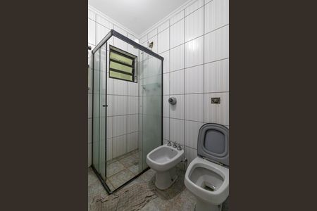 Casa para alugar com 250m², 4 quartos e 1 vaga Casa para alugar com 250m², 4 quartos e 1 vagaCasa 1 - Banheiro