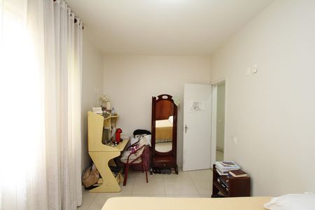 Casa à venda com 300m², 4 quartos e 3 vagasQuarto 1