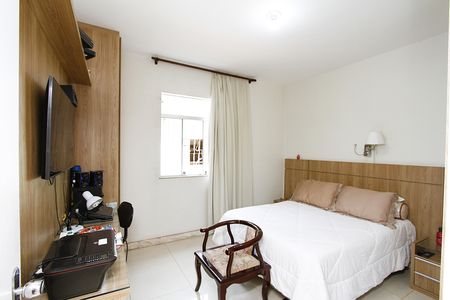 Casa à venda com 300m², 4 quartos e 3 vagasQuarto 3 - Suíte
