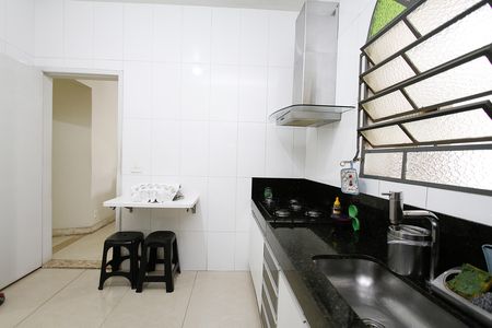 Casa à venda com 300m², 4 quartos e 3 vagasCozinha