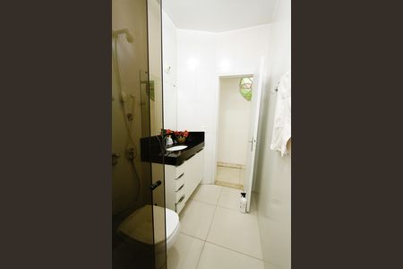Casa à venda com 300m², 4 quartos e 3 vagasBanheiro Social