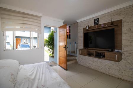 Casa à venda com 65m², 2 quartos e 1 vaga Casa à venda com 65m², 2 quartos e 1 vagaSala