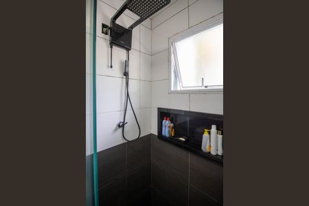 Casa à venda com 65m², 2 quartos e 1 vaga Casa à venda com 65m², 2 quartos e 1 vagaBanheiro