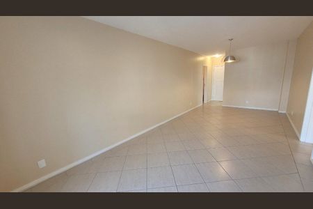 Apartamento para alugar com 110m², 3 quartos e 2 vagasSala