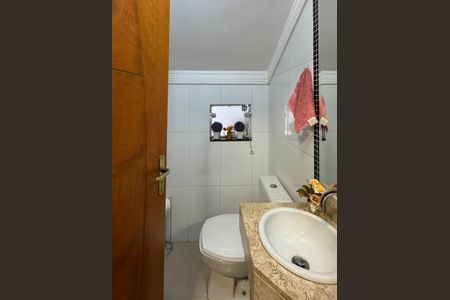 Casa à venda com 158m², 3 quartos e 3 vagas Casa à venda com 158m², 3 quartos e 3 vagasLavabo