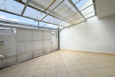 Casa à venda com 158m², 3 quartos e 3 vagas Casa à venda com 158m², 3 quartos e 3 vagasGaragem