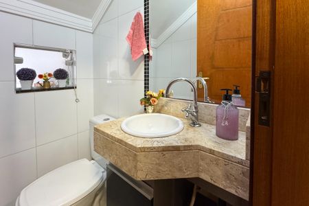 Casa à venda com 158m², 3 quartos e 3 vagas Casa à venda com 158m², 3 quartos e 3 vagasLavabo