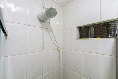 Apartamento à venda com 66m², 2 quartos e sem vagaBanheiro social