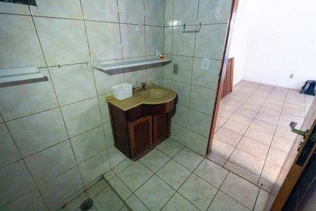 Casa para alugar com 218m², 1 quarto e sem vaga Casa para alugar com 218m², 1 quarto e sem vagaBanheiro