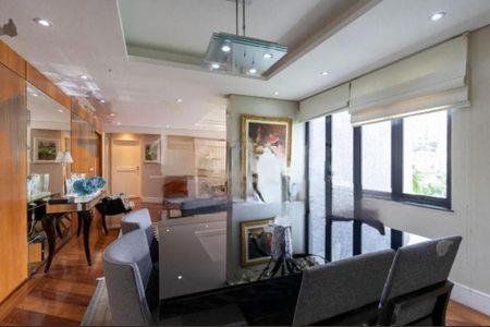 Apartamento à venda com 3 quartos, 190m² em Aclimação, São Paulo