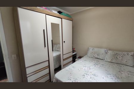 Quarto 2 de apartamento para alugar com 2 quartos, 45m² em Vila Popular, São Paulo