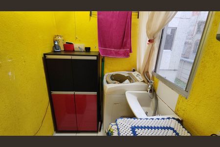 Apartamento para alugar com 45m², 2 quartos e sem vaga Apartamento para alugar com 45m², 2 quartos e sem vagaCozinha e Área de Serviço conjugadas