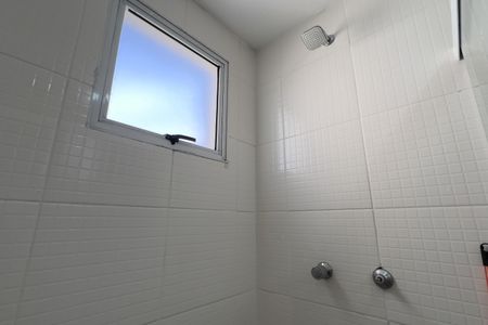 Apartamento para alugar com 45m², 2 quartos e 1 vaga Apartamento para alugar com 45m², 2 quartos e 1 vagaBanheiro