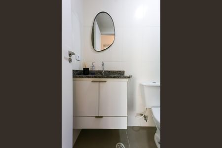 Apartamento para alugar com 58m², 2 quartos e 1 vaga Apartamento para alugar com 58m², 2 quartos e 1 vagaBanheiro social