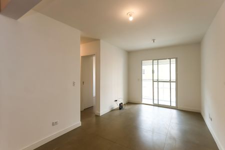 Sala de apartamento para alugar com 2 quartos, 58m² em Parque Assuncao, Taboão da Serra