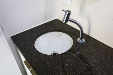 Apartamento para alugar com 58m², 2 quartos e 1 vaga Apartamento para alugar com 58m², 2 quartos e 1 vagaBanheiro da Suíte