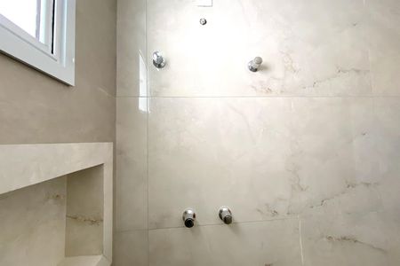 Casa à venda com 125m², 3 quartos e 2 vagas Casa à venda com 125m², 3 quartos e 2 vagasBanheiro