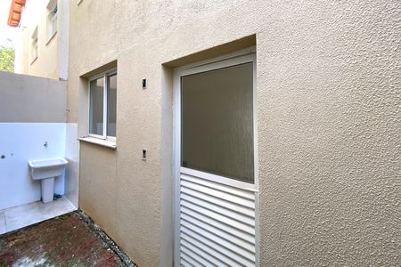 Casa à venda com 125m², 3 quartos e 2 vagas Casa à venda com 125m², 3 quartos e 2 vagasÁrea de Serviço