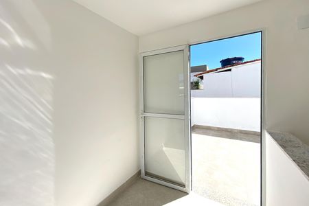 Casa à venda com 125m², 3 quartos e 2 vagas Casa à venda com 125m², 3 quartos e 2 vagasSaleta