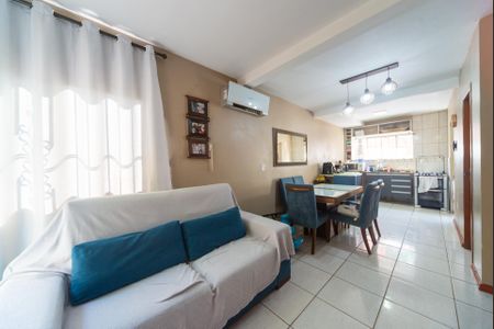 Sala/Cozinha de casa de condomínio para alugar com 2 quartos, 72m² em Santa Isabel, Viamão