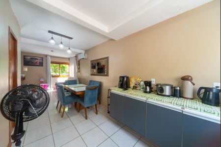 Cozinha de casa de condomínio para alugar com 2 quartos, 72m² em Santa Isabel, Viamão