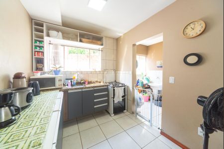 Cozinha de casa de condomínio para alugar com 2 quartos, 72m² em Santa Isabel, Viamão