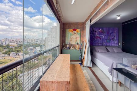 Varanda de kitnet/studio à venda com 1 quarto, 36m² em Cambuci, São Paulo