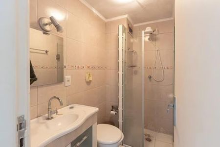 Banheiro de apartamento para alugar com 1 quarto, 38m² em Tristeza, Porto Alegre