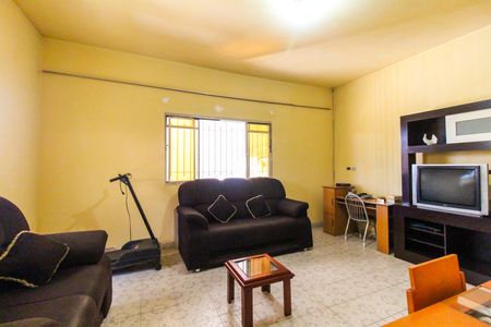 Casa à venda com 163m², 1 quarto e 4 vagasSala