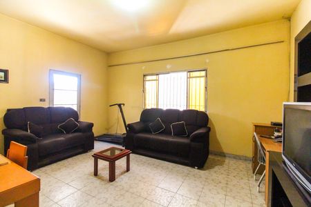 Casa à venda com 163m², 1 quarto e 4 vagasSala