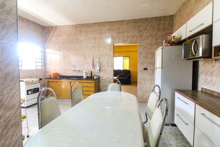 Casa à venda com 163m², 1 quarto e 4 vagasCozinha