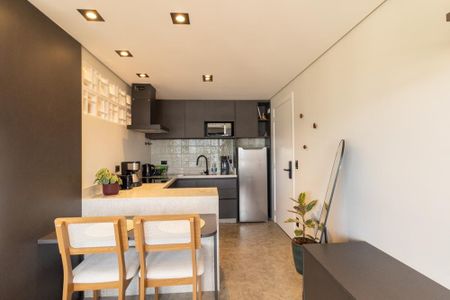 Cozinha - Armários de apartamento para alugar com 1 quarto, 36m² em Centro, Curitiba