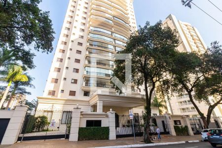 Apartamento à venda com 165m², 3 quartos e 3 vagasFachada