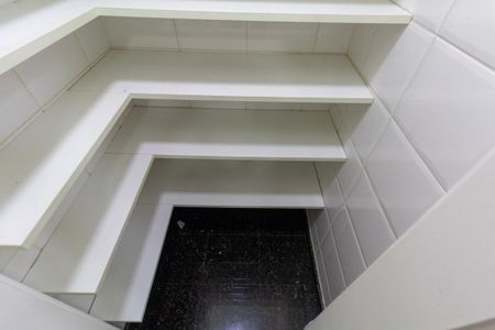Apartamento à venda com 165m², 3 quartos e 3 vagas Apartamento à venda com 165m², 3 quartos e 3 vagasDispensa