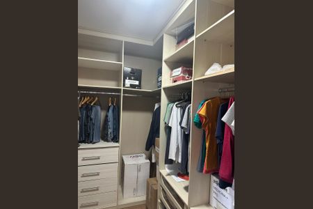 Apartamento à venda com 174m², 3 quartos e 3 vagasCloset