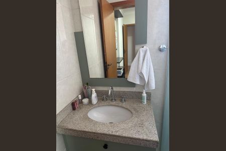 Apartamento à venda com 174m², 3 quartos e 3 vagasBanheiro