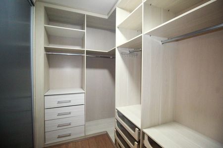 Apartamento para alugar com 174m², 3 quartos e 3 vagasCloset da Suíte 