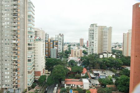 Apartamento para alugar com 174m², 3 quartos e 3 vagasVista da Suíte 2