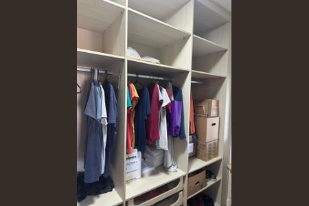 Apartamento à venda com 174m², 3 quartos e 3 vagasCloset