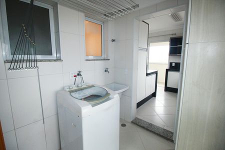 Apartamento para alugar com 174m², 3 quartos e 3 vagasÁrea de Serviço