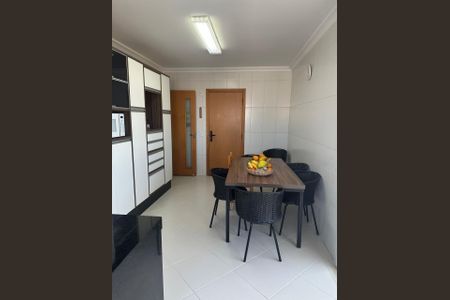 Apartamento à venda com 174m², 3 quartos e 3 vagasCozinha