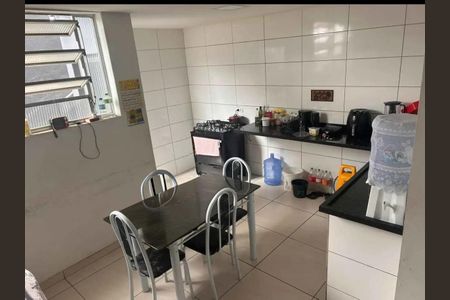 Casa para alugar com 80m², 2 quartos e sem vaga